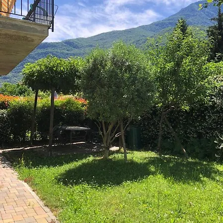 The Children Smile- With Private Garden Apartment Colico Exterior photo
