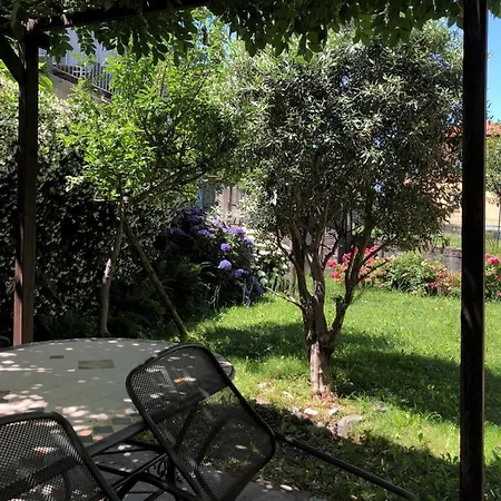 The Children Smile- With Private Garden Apartment Colico Exterior photo